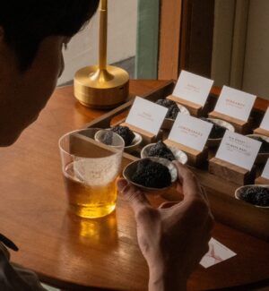 Close-up of Lun&igrave;&rsquo;s scent experience using aroma-infused volcanic stones.