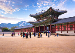 Gyeongbokgung Palace (Photo: PKphotograph / Shutterstock.com)