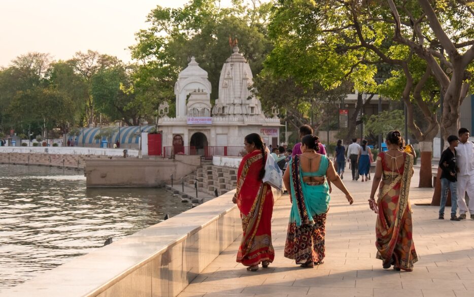 Kankaria,Lake,,Ahmedabad,,India,april2,,2019:,Three,Indian,Women