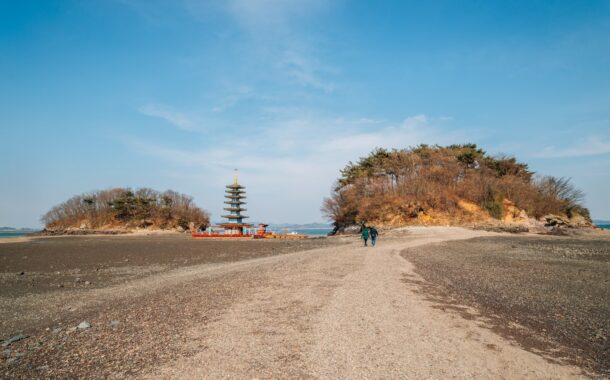 Chungcheong beach, in Anmyeondo, South Korea