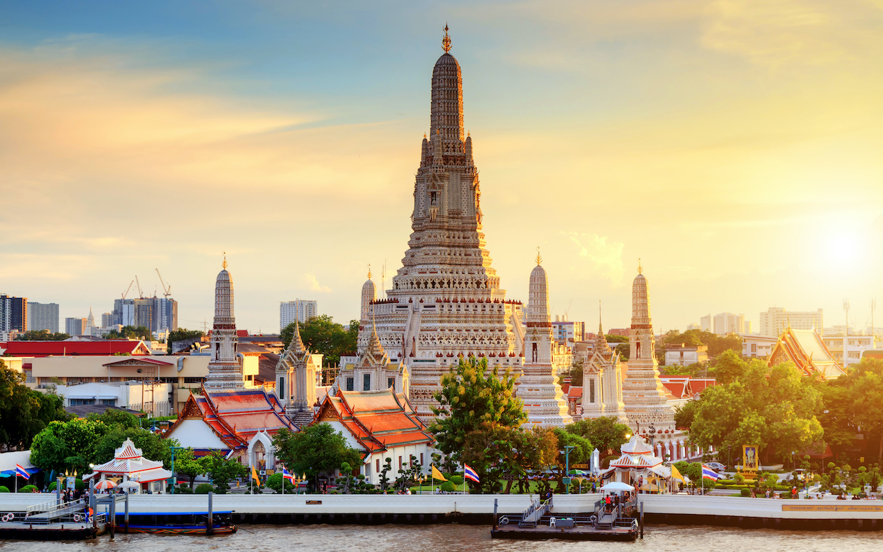 Wat Arun Temple in bangkok