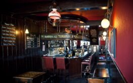 The Grapes Silverkris London City Guide